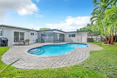Image de Beautiful Blue Beach Bungalow w/ Private Pool