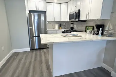 Image de New re-Model Fantastic 2-Bdrm NorthEnd Beach Block