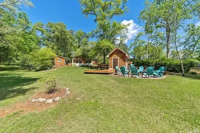 Image de Sleeps 10, Kayaks, Man Cave, Great Water + More!