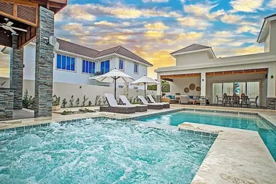 Image de Villa Park #40 - Luxury 4-bedroom Villa with Black-band All-Inclusive