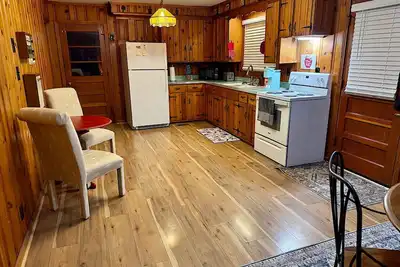 Image de Charlotte's Cottage - Charming 3-bedroom in Clarksville