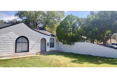 Image de Clean 3 Br 2ba White House Near Ttu & Umc