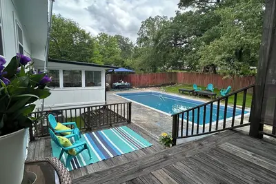 Image de Sleeps 12, Pet Friendly, In-ground Pool, Close to Chattanooga!