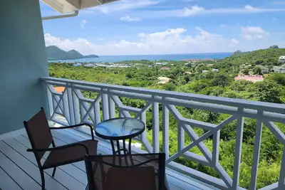 Image de Fab Lux 2 - 2 bedrooms Apartment in Gros Islet with excellent Island sea view.