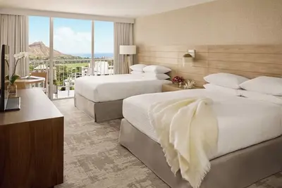 Image de Relaxing Ocean View Room - Steps to Waikiki Beach