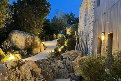 Image de Luxe et sérénité dans cette villa proche de la mer entre St cyprien et Pinarello