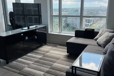 Image de High End 6 people Apartment Islington Etobicoke