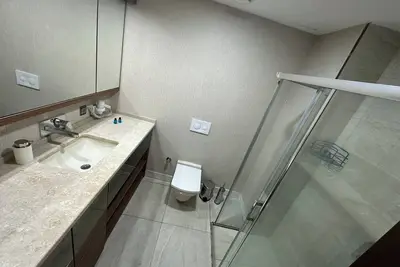 Image de Cozy 1-bedroom with WiFi and Ac in delightful Istanbul