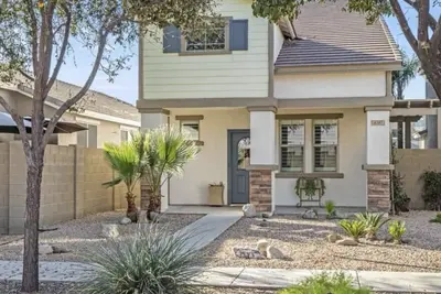 Image de 2 bedroom home in a prime sunny Az location!