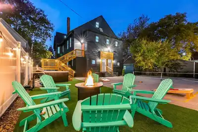 Image de Unique Gtaway Pickleball HotTub