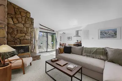 Image de Cozy Dillon Co Condos