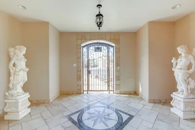 Image de Spacious Luxe Home w/ Lake Access in Fort Mohave!