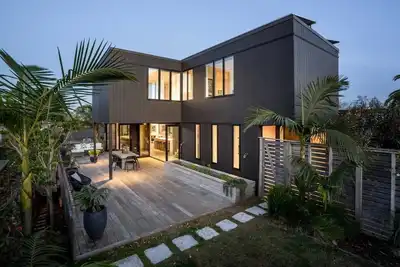 Image de Birkenhead Point Beauty - quiet family home with amazing views.