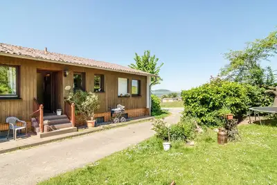 Image de Appartement 'Landleben' avec vue sur les montagnes et jardin partagé