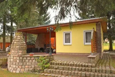 Image de Maison de vacances vintage avec terrasse à Trieb