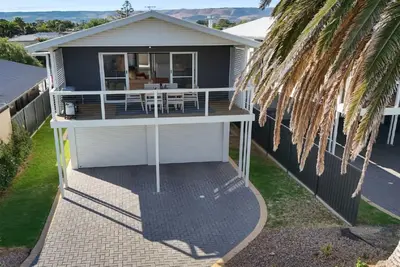 Image de Coastal Palm House by Wine Coast Holiday Rentals