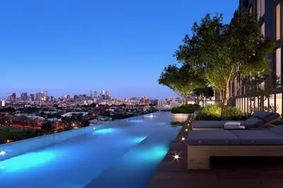 Image de Luxe Flemington Cityscape views Pool Gym Parking