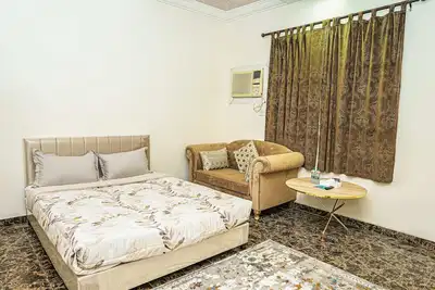 Image de Lp66. 14 - Elegant & Traditional Studio in Ar Rimal