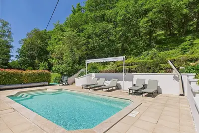 Image de Villa \"Le Roc\" pour 11, jardin et piscine