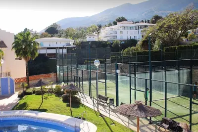 Image de Appartement de 2 chambres à coucher dans la à Benalmadena avec Wifi Ac