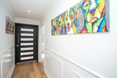 Image de Near Coast - luxury Retreat (1 bdrm - 2bth)