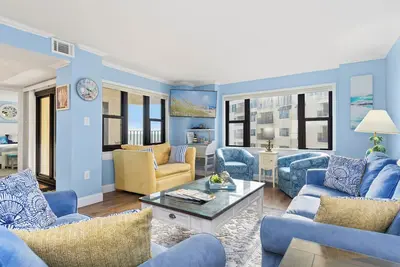 Image de Lovely 3 Br Summerwinds Condo B440 on 4th floor w\/Pool & Ocean Views