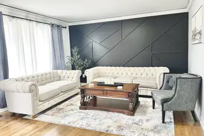 Image de Spacious 4br Home in Sterling Heights – 2 Family Rooms, Bar & Perfect for Groups