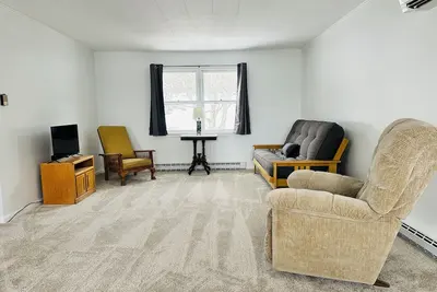Image de Charming 2-bedroom apartment with beach access located in peaceful Bar Harbor