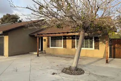 Image de Modern SoCal Home Near Beach