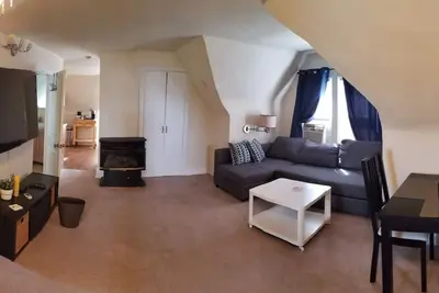 Image de Mt. Washington/Grandview - 1 Bedroom Penthouse Apt