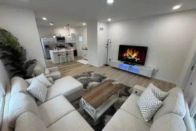Image de IndyBNB - Fully updated home located in Fletcher Place, Downtown Indianapolis