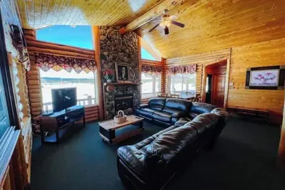 Image de Henry's Fork Cabin - Your Perfect Retreat Awaits!