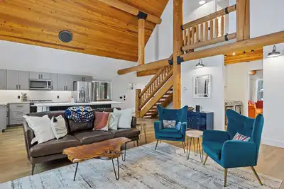 Image de Peaceful updated cabin with outdoor space near Whitefish