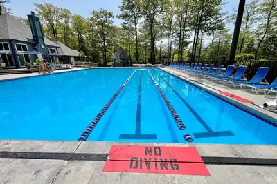 Image de New Listing! Luxury Condo in Laurel Highlands w/ Pool Access & Resort Fun ☀️