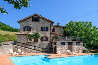 Image de Superbe appartement à Montemonaco