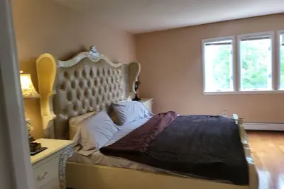 Image de Spacious 4-bedroom house with WiFi, fitness room in amazing Bay Shore
