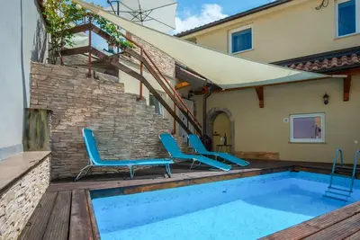 Image de Superbe maison Ă Veli Brgud avec WiFi