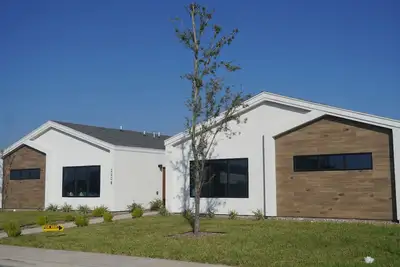 Image de Modern 2-Bedroom, 2-Bathroom Apartment - Brand New in the Heart of Weslaco