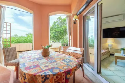 Image de Appartement 'Costarossa 2208' avec vue sur mer, terrasse privée et climatisation