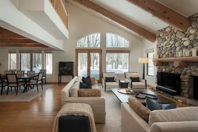 Image de Abode at Owls Den | Cozy Mountain Chic