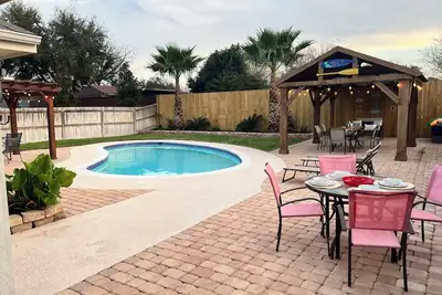 Image de Spacious 4-bedroom house in charming McAllen with Pool