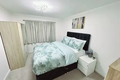 Image de 2 Bed-2 Bath-Town Centre-Free Parking