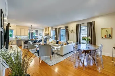 Image de Beautiful New Renovation | near T