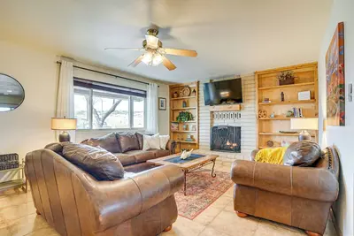 Image de Patio & Mtn Views: Wickenburg 'Trail Head House'