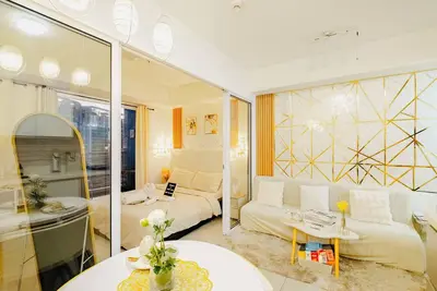 Solace Space Staycation - 1 bedroom with Netflix, Ps4, & Billiards Pool View