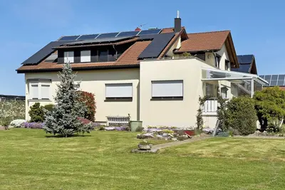 Image de Appartement \"Plocher\" avec vue sur le lac, jardin partagé et Wi-Fi