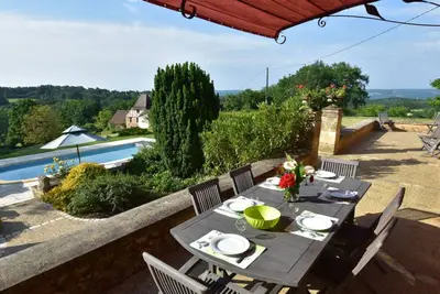 Image de New - Maison de caractère avec piscine privée au sel en Périgord Noir