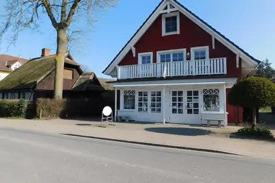 Image de Vacation apartment \"Seerose\" - on the upper floor approx. 75 m² for 2-4 persons in the village center