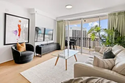 Image de Stunning 2-Bedroom Ocean and City View Luxury Apartment in Towers of Chevron