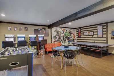 Image de Bear Haven Cabin - Game Room/Lake/Pool/Fire Pit